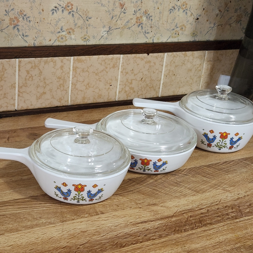 Vintage Corningware dishes